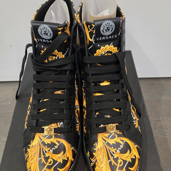 Versace High Top Sneakers Size 44 - Picture 5 of 8